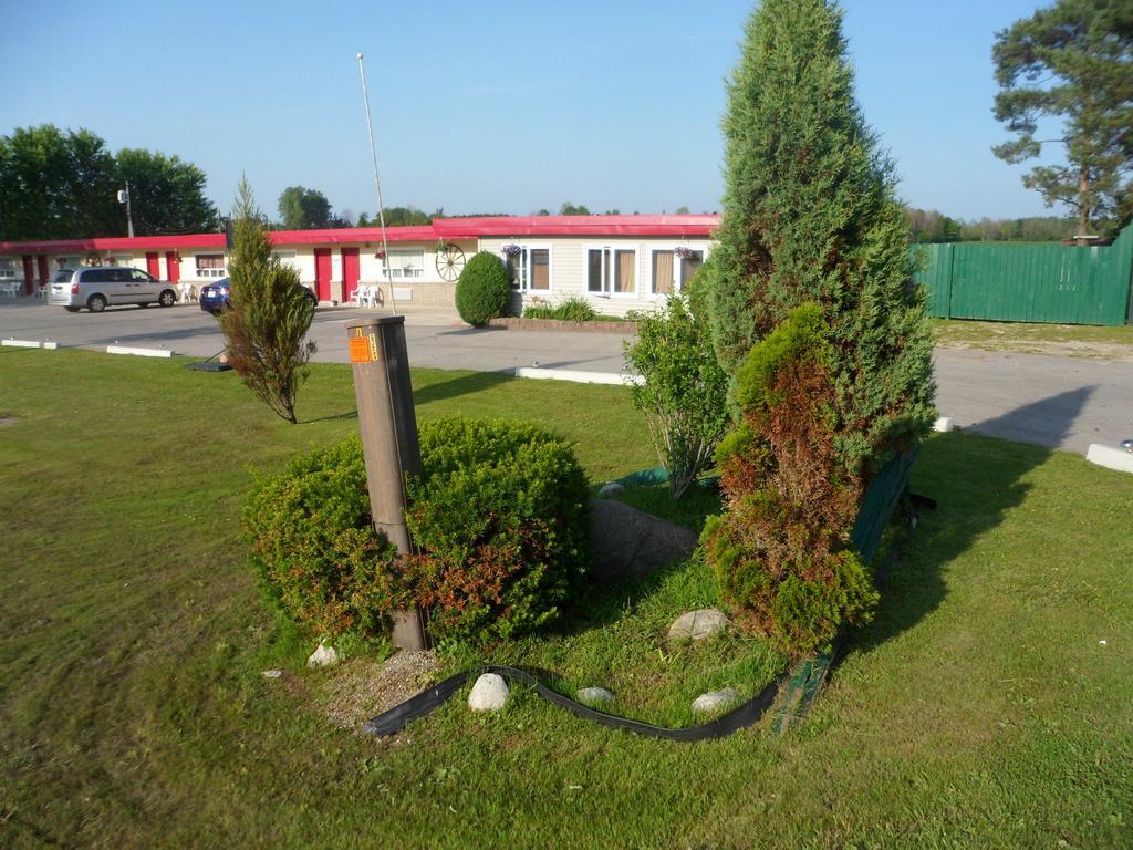 The Silver Birch Motel Goderich Zewnętrze zdjęcie