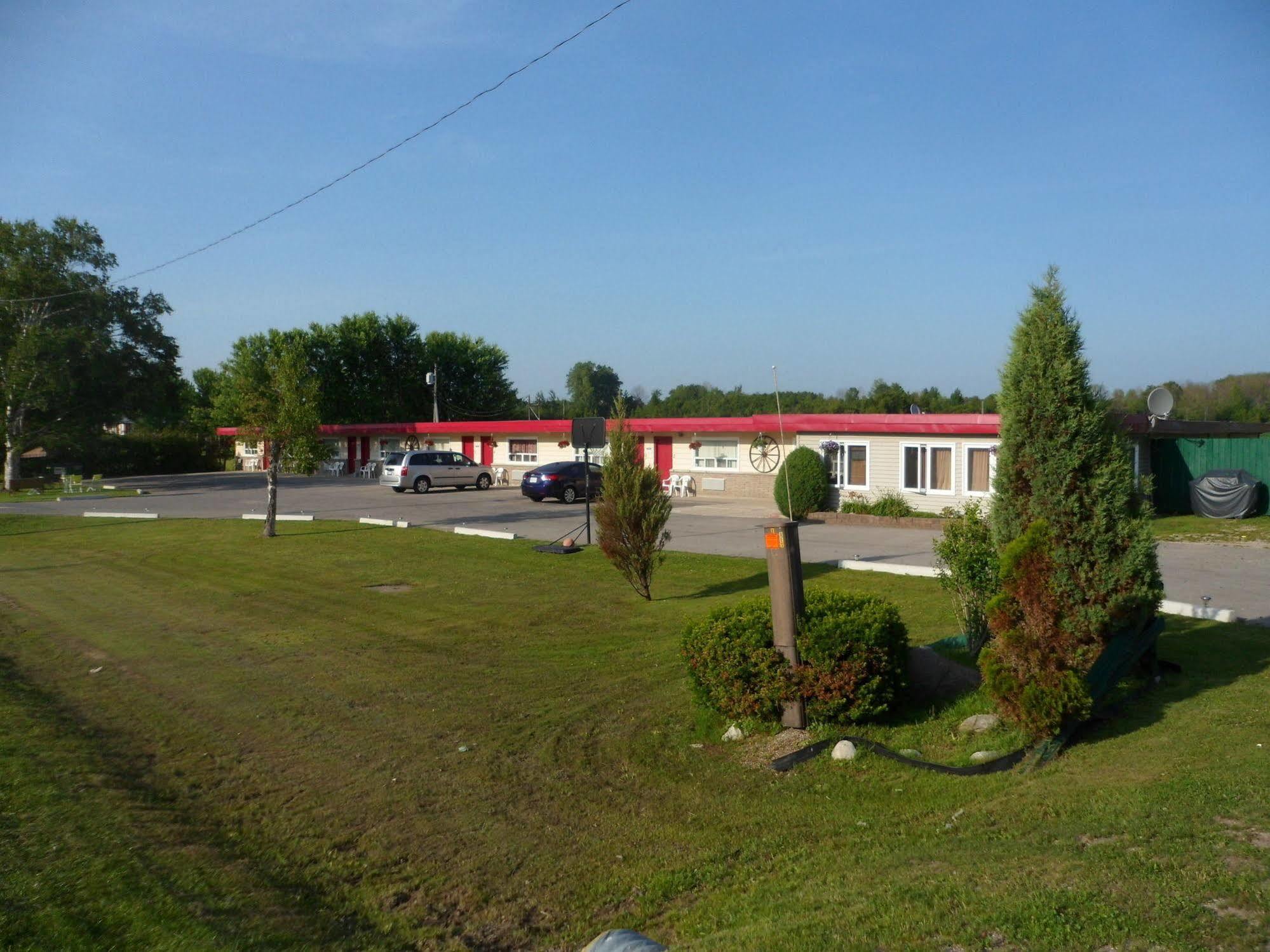 The Silver Birch Motel Goderich Zewnętrze zdjęcie